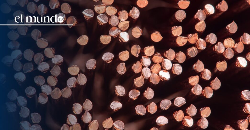 Trump sube impuestos al cobre y lanza advertencia sobre fármacos y tecnología